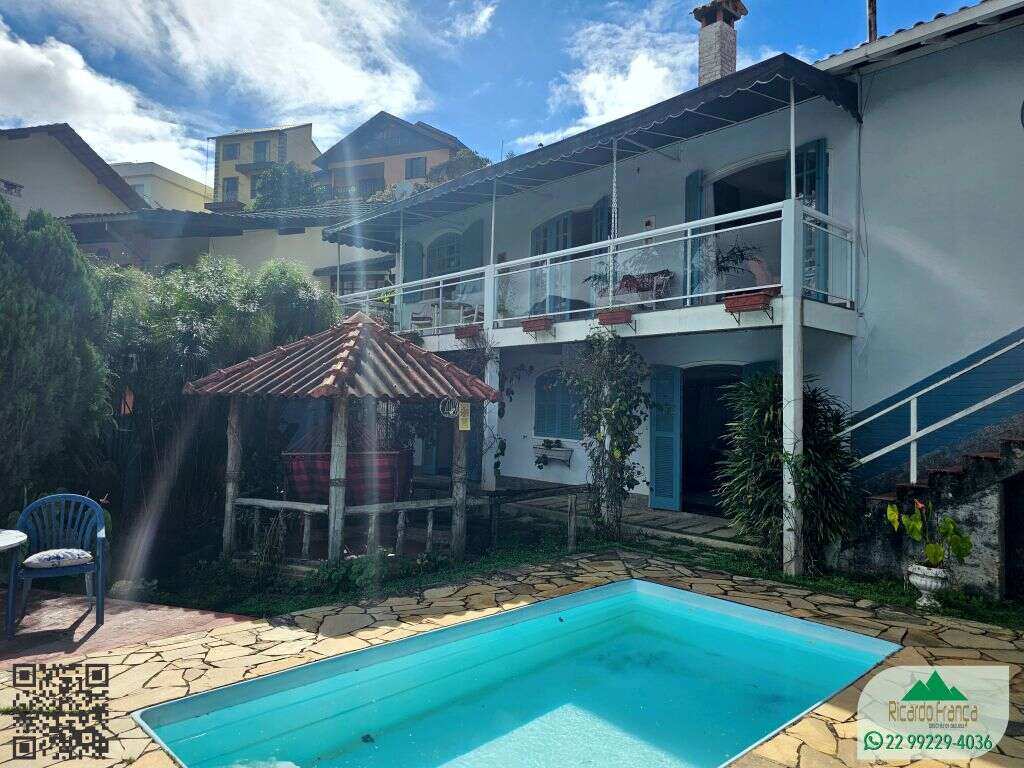 Casa à venda com 3 quartos, 300,63m² - Cônego,Nova Friburgo