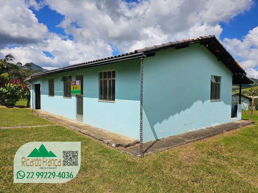 Casa à venda com 3 quartos, 100m² - Área Rural de Nova Friburgo,Nova Friburgo