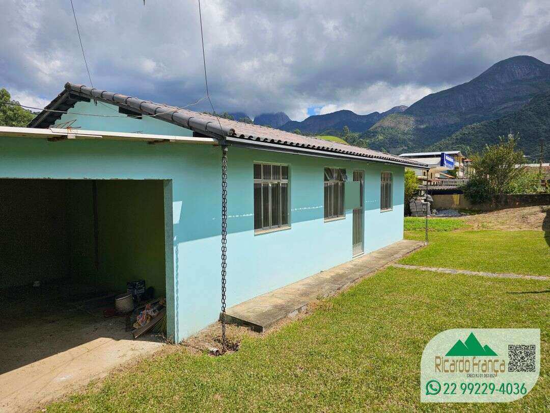  - Casa ampla com 3 quartos e varandão na região dos Três Picos – Nova Friburgo/RJ