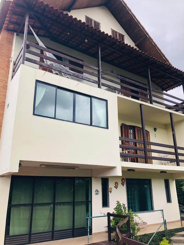  - Casa à venda em Nova Friburgo, Cônego, com 3 quartos, 140m²