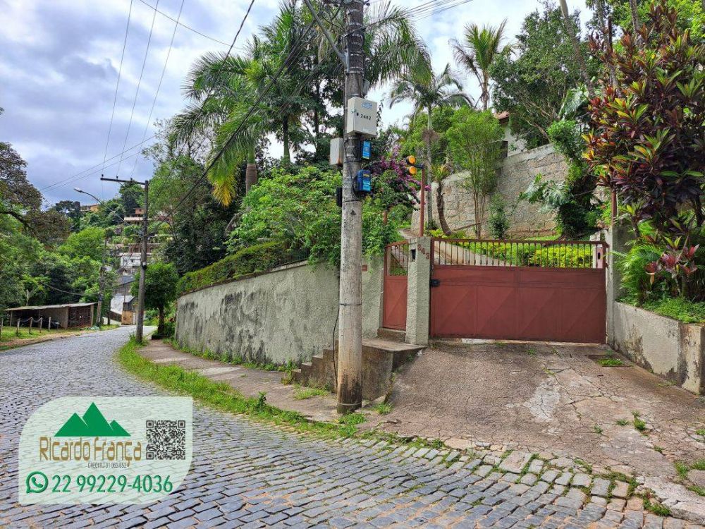 Bela propriedade de 2.667,00 m², no Centro de Nova Friburgo RJ. - Ricardo França Imóveis