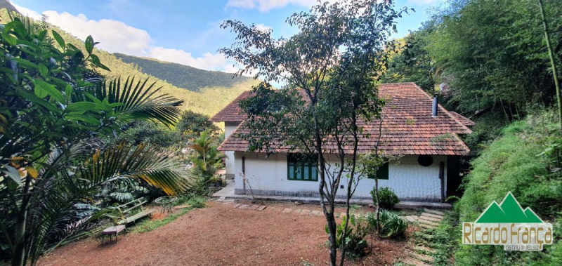 Casa à venda com 9 quartos, 264m² - Ponte da Saudade,Nova Friburgo