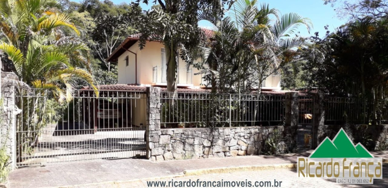 Casa de condomínio à venda, no Cisne Branco,  em Nova Friburgo, Ponte da Saudade, com 5 quartos, 412m² - Ricardo França Imóveis