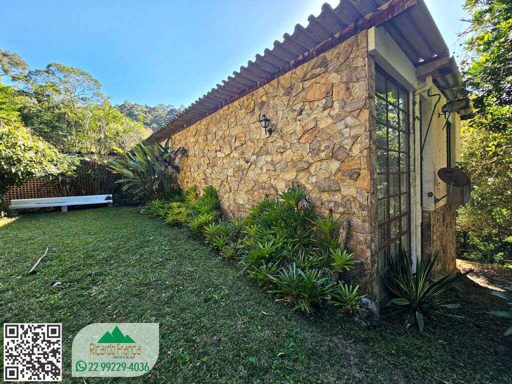 Casa à venda com 6 quartos, 550,00m² - Cascatinha,Nova Friburgo