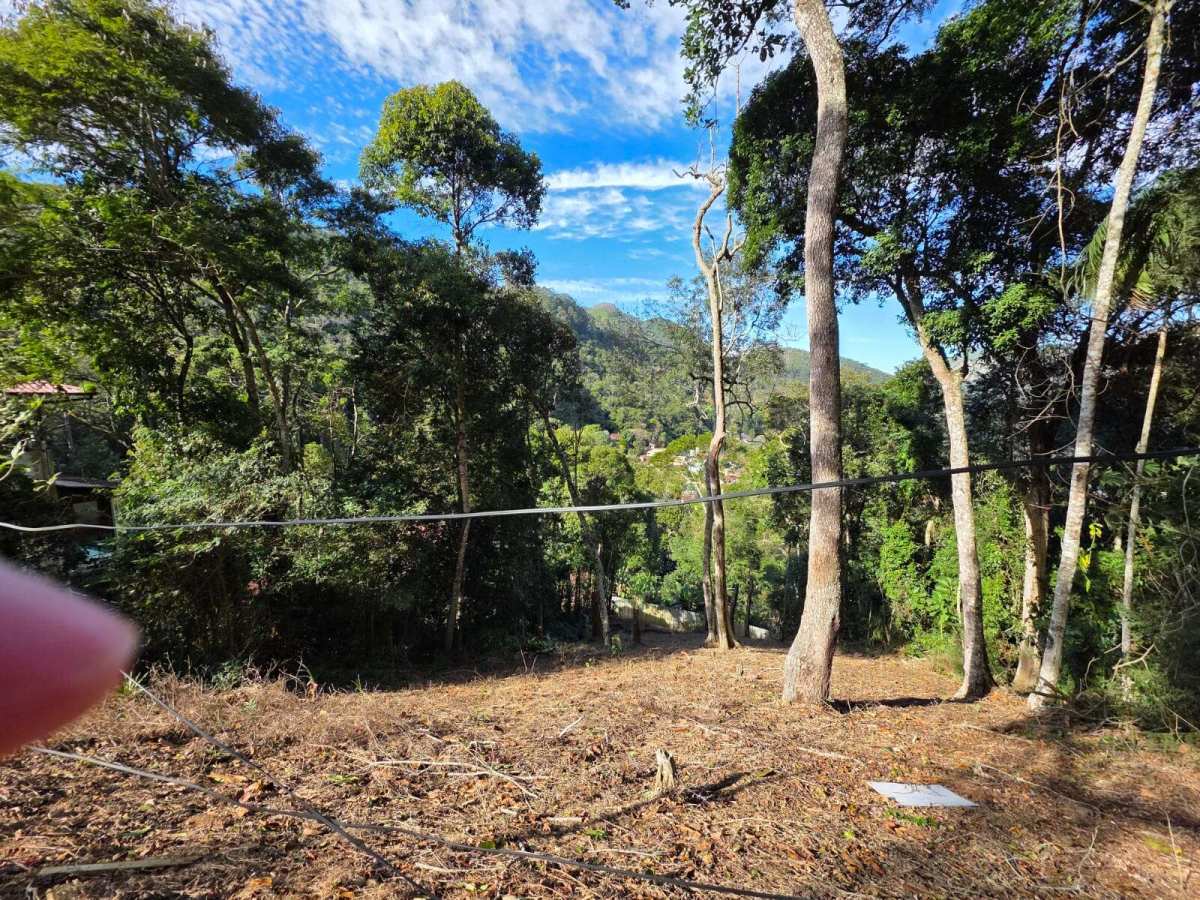  - Terreno com Vista Panorâmica no Parque Imperial – Nova Friburgo/RJ