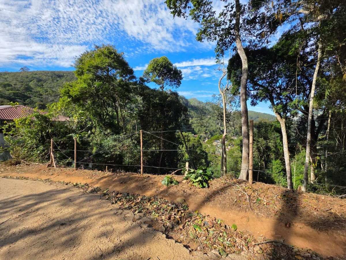  - Terreno com Vista Panorâmica no Parque Imperial – Nova Friburgo/RJ